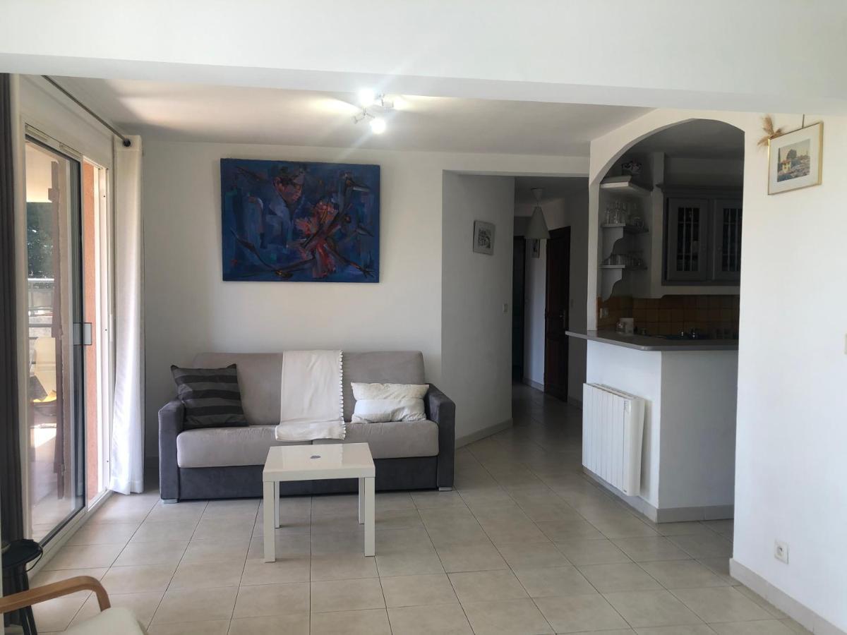 Appartement 60M2 - 2 Chambres A Une Minute Des Plages, Parking Prive Sausset-les-Pins Exterior photo