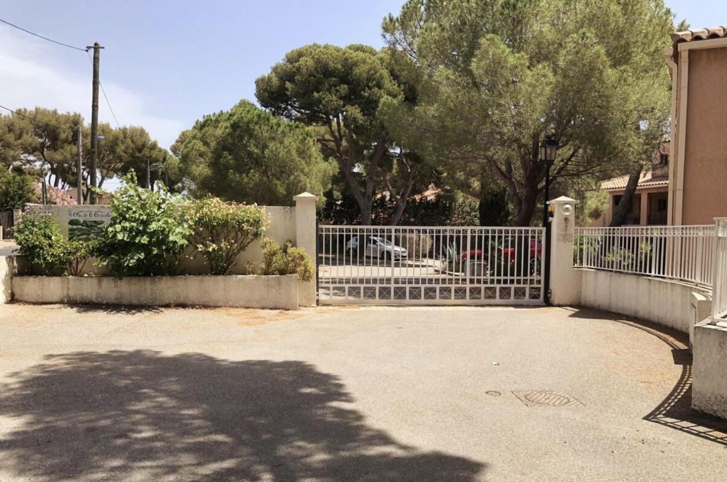 Appartement 60M2 - 2 Chambres A Une Minute Des Plages, Parking Prive Sausset-les-Pins Exterior photo